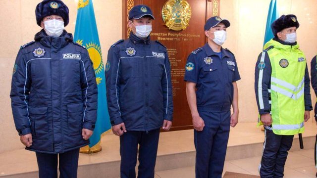 Қазақстанда 1 қаңтардан бастап полицейлер жаңа үлгідегі форма киеді