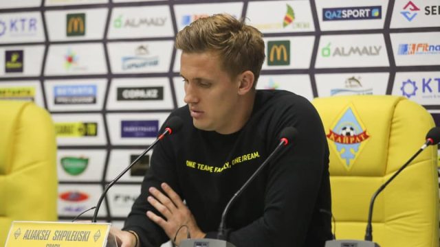 «Қайрат» футбол клубының бас бапкері қызметінен кетті