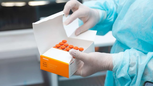 Бала емізетін 141 мың ана коронавирусқа қарсы толық егілді