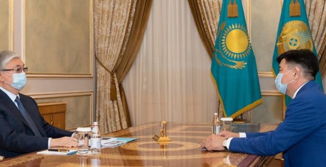 Мемлекет басшысы Жоғарғы сот төрағасын қабылдады