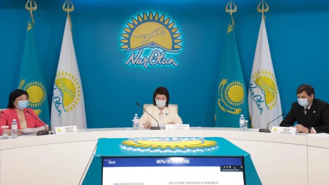 Nur Otan алаңында мектептердегі сабақ кестесін өзгерту ұсынылды
