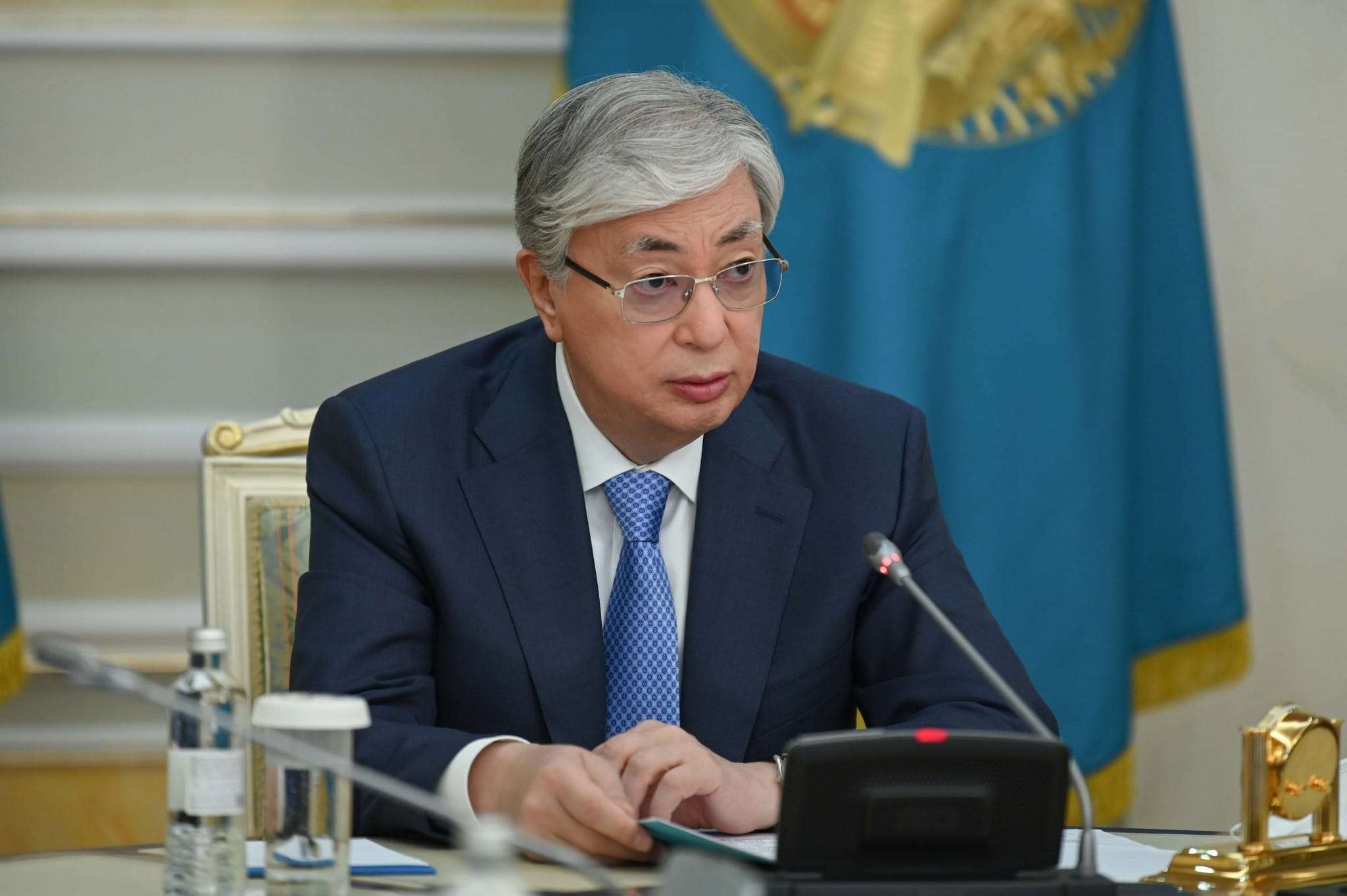 Президент Жамбыл облысындағы жарылыстан қаза тапқандардың отбасына көңіл айтты