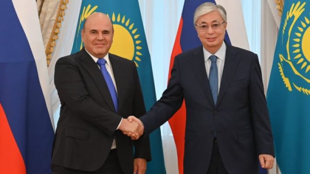 Қасым-Жомарт Тоқаев Ресейдің премьер-министрімен кездесті