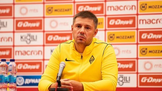 «Қайраттың» бас бапкері қызметінен кетті