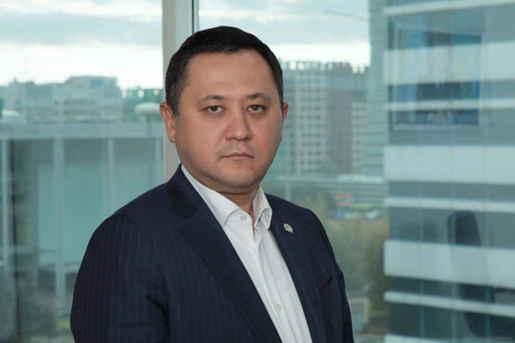 Болат Кальянбеков