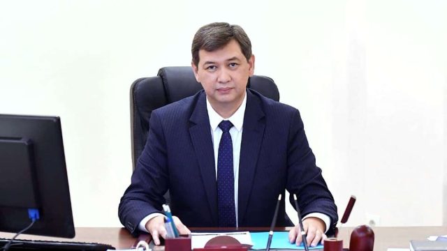 Ерлан Қиясов Қазақстанның бас санитария дәрігері қызметінен босатылды