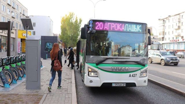 Нұр-Сұлтанда жексенбіде де автобустардың жұмысына рұқсат етілді