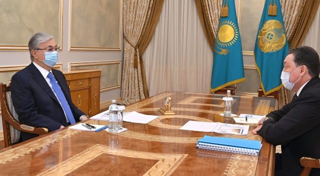 Асқар Мамин президентке тұмауға қарсы вакцина салу жұмыстары туралы айтты
