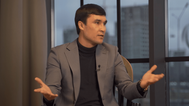 Серік Сәпиев өзінің орынбасарымен төбелесіп қалды