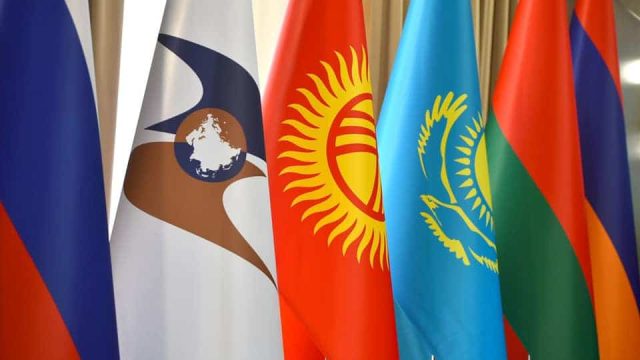 Еуразиялық экономикалық комиссия мүшелері туралы заң қабылданды