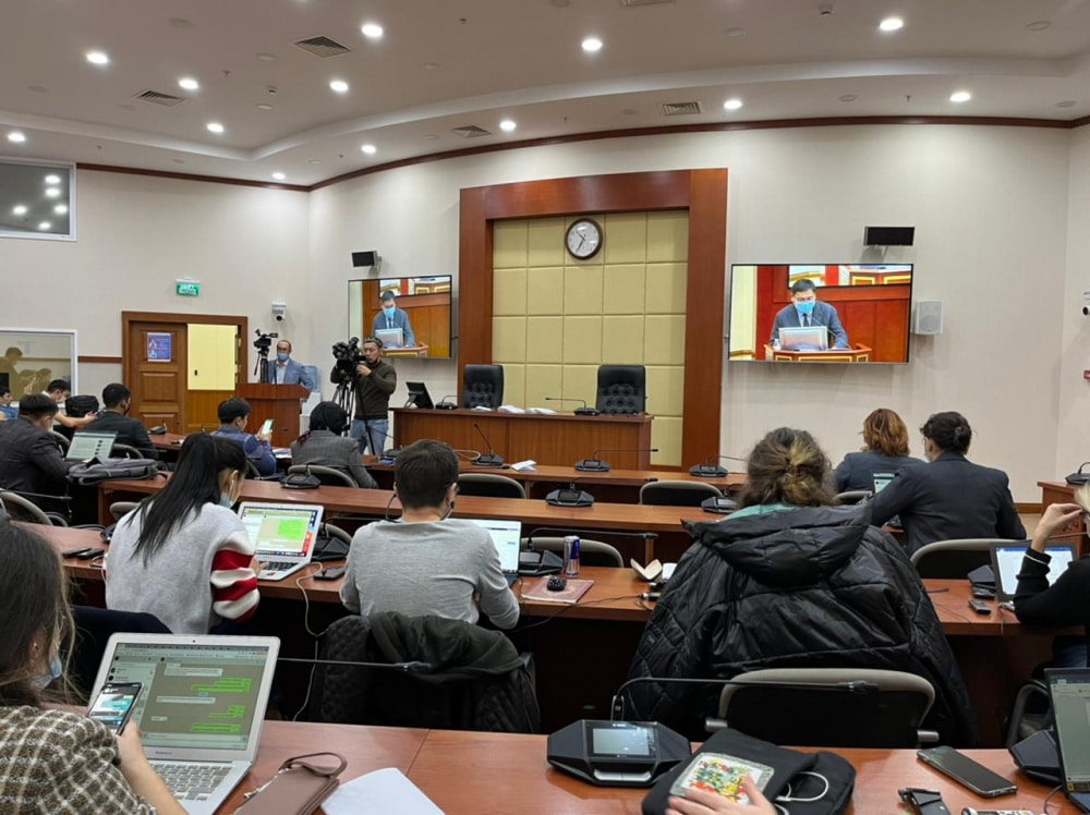 БАҚ өкілдері бір жарым жылдан кейін Мәжіліске оралды