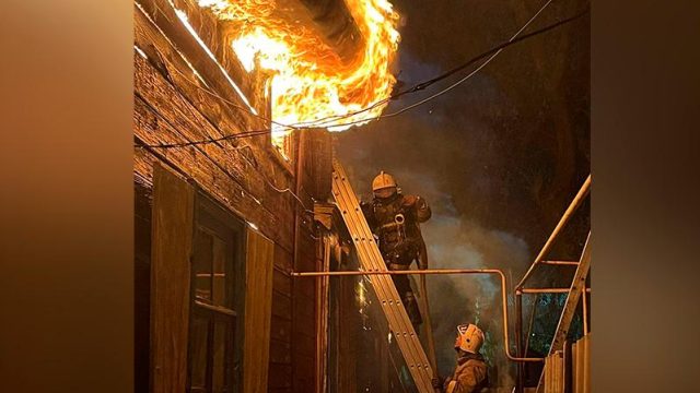 Оралда 6 пәтерлік тұрғын үй өртеніп кетті