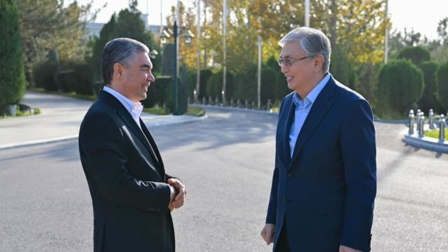 Түрікменстан президенті Ашхабадта Абайға ескерткіш орнатуды ұсынды