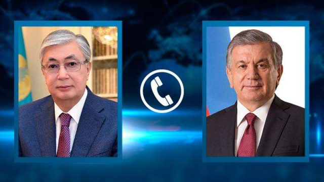 Қасым-Жомарт Тоқаев Шавкат Мирзиеевті сайлаудағы жеңісімен құттықтады