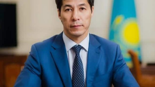 Ғали Есқалиев сыбайлас жемқорлық туралы жеке нөміріне хабарлауды өтінді