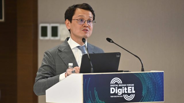 Бағдат Мусин елімізде IT индустрия өте қарқынды дамып жатқанын айтты