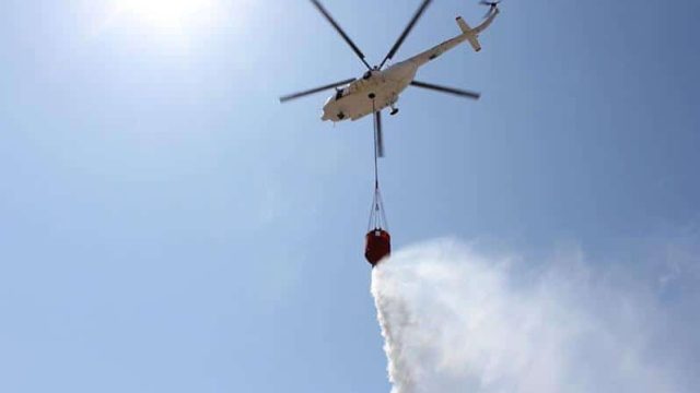 Каспий жағалауындағы қамыс өрті сөндіріліп жатыр