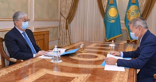 Даниал Ахметов президентке ШҚО-да халық 100% вакцина салғызғанын айтты