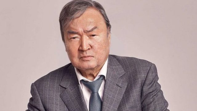 Олжас Сүлейменов Жамбыл облысында биозертхана салу жоспарына қарсы шықты