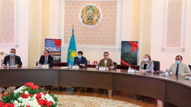 Талдықорғанда екі кітаптың таныстырылымы өтті