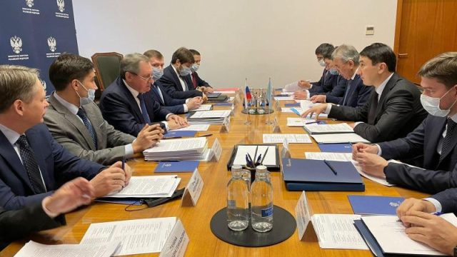 Мәскеуде Қазақстан мен Ресейдің энергетика министрлері кездесті