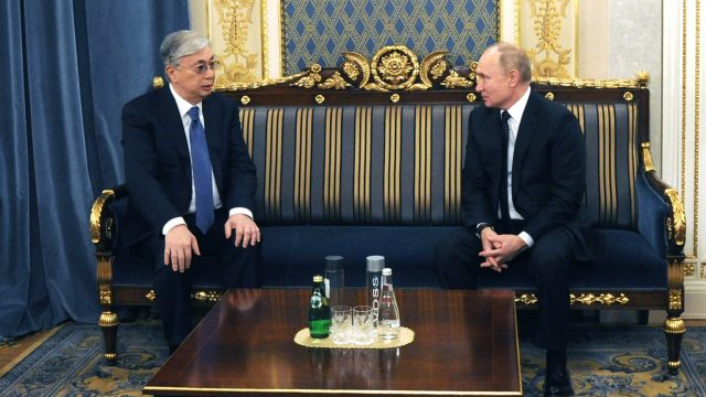Қасым-Жомарт Тоқаев пен Владимир Путин не туралы сөйлесті?