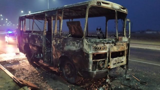 Ақтауда балалар автобусы отқа оранды