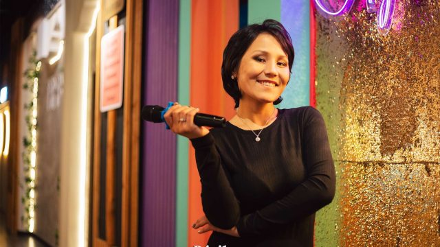 Сылақшы болып жүріп жұлдызға айналған әнші Дананың әңгімесі