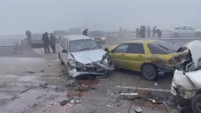 Алматы-Қорғас тасжолында 17 көлік апатқа ұшырады