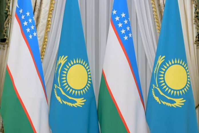 Қазақстан-Өзбекстан, флаг