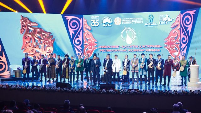 Бауыржан Байбек: Nur Otan ұлттық мәдениет пен өнерге ұдайы қолдау көрсетеді