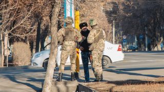 әскер, сарбаз, әскери қызметкер, Алматы, полиция