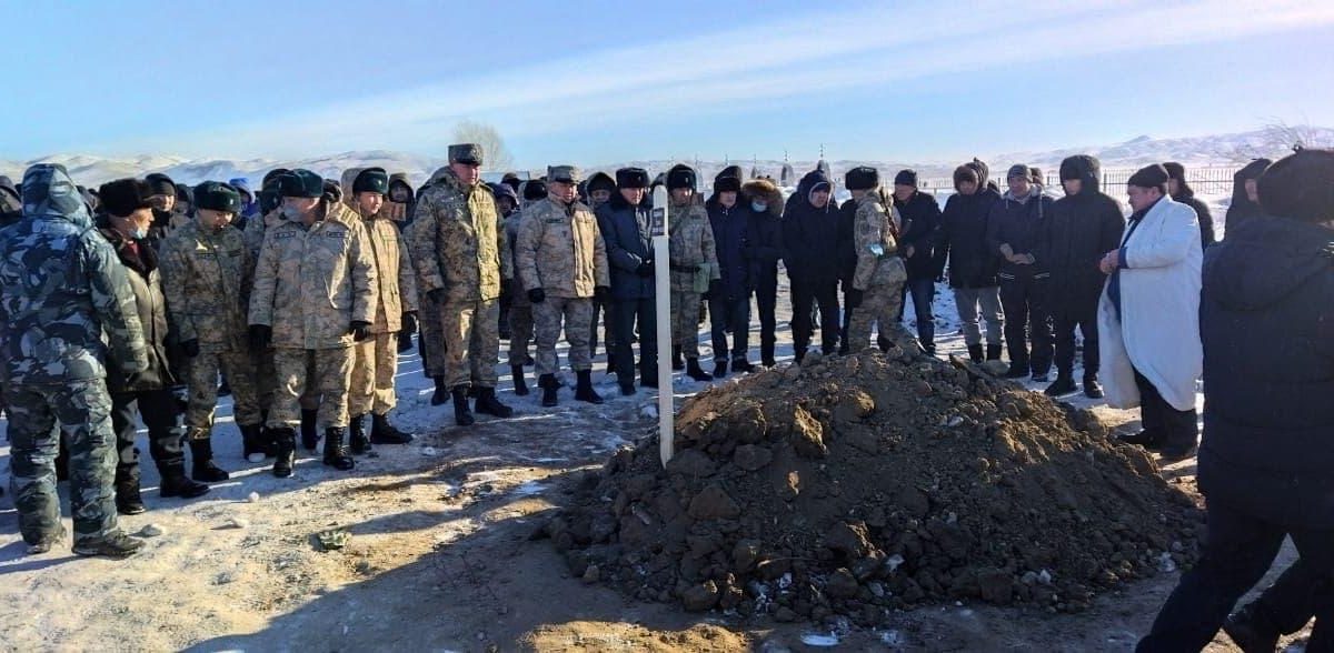әскери қызметкер, соңғы сапар
