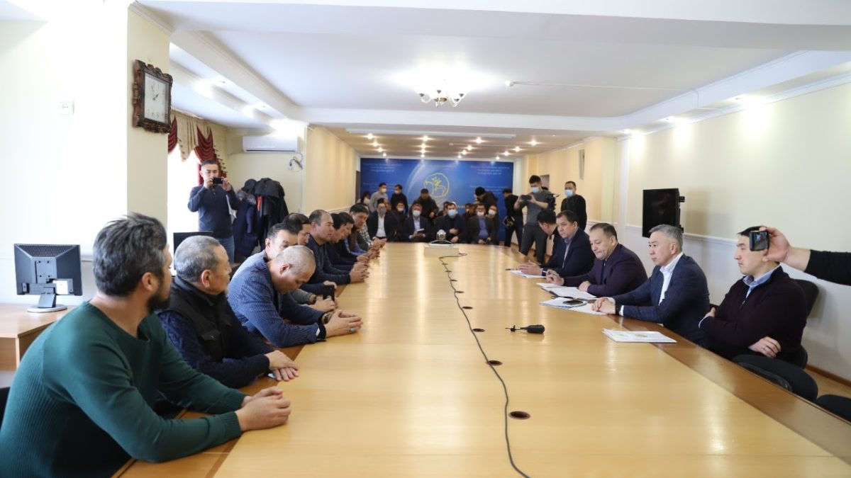 Жаңаөзен, келіссөз