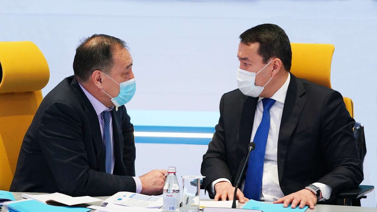 Әлихан Смайылов, Ералы Тоғжанов