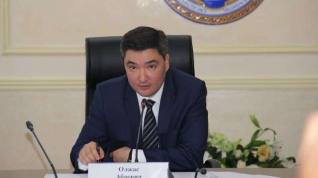Олжас Бектенов президент әкімшілігінің басшысы болды