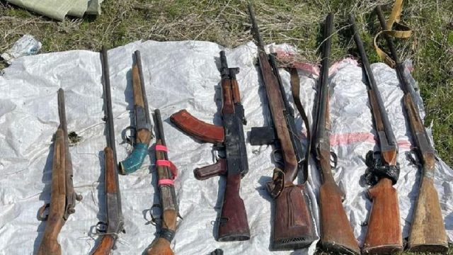 Алматы облысында заңсыз сақталған 40-тан астам қару тапсырылды