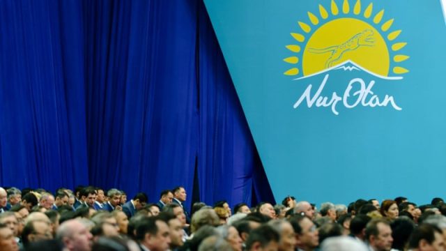 Мемлекет басшысы Nur Otan жұмысындағы бюрократияны сынады
