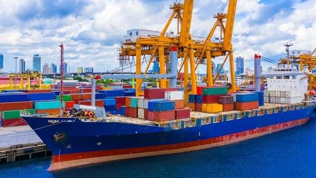 Ресейге қарсы санкциялардың кесірінен Қазақстаннан тауарлар тиісті жеріне жетпей жатыр