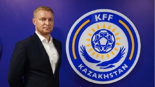 Футболдан Қазақстан құрамасының бас бапкері тағайындалды