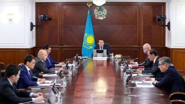 Премьер-министр: Жаңа өнімді жинап алғанша жететін астық қоры бар
