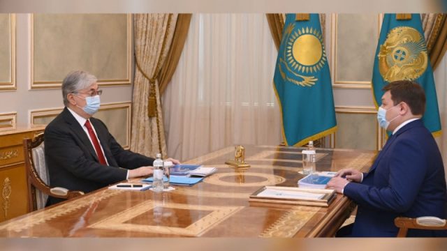 Тоқаев Amanat партиясының жастар қанатын жаңғырту керегін айтты