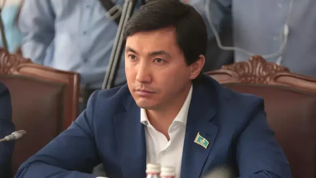 Бас прокуратура Қайрат Құдайбергенге жаңа айып тағып отыр