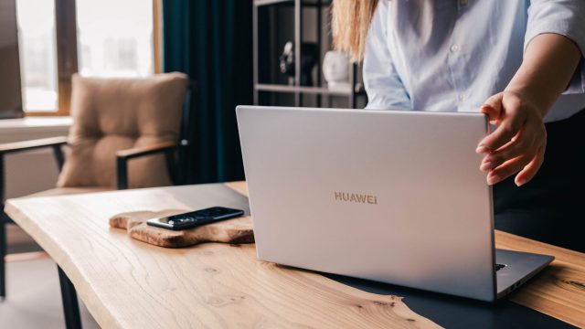 Huawei Қазақстанда 11-буындағы Intel Core қуатты MateBook сериясын таныстырады
