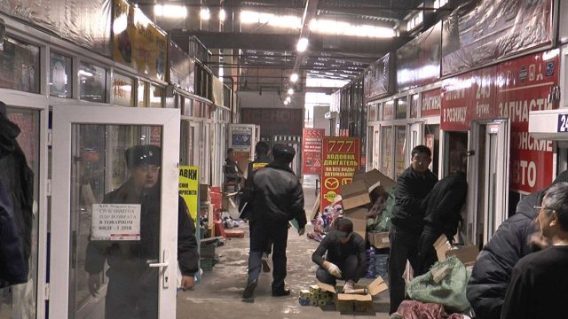 Алматыда контрафактілік автобөлшектер қоймасы жойылды