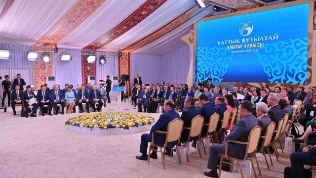 Институт директоры мен жастар ұйымының жетекшісі ұлттық құрылтай туралы айтты