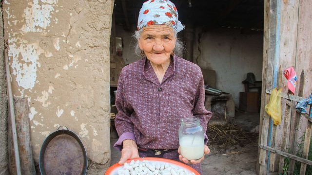 «Бәрі өткінші». 84 жастағы кәсіпкер әженің арманы мен өсиеті