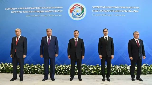 Президент ОА елдеріне шекара маңы сауда-экономикалық хабін құруды ұсынды