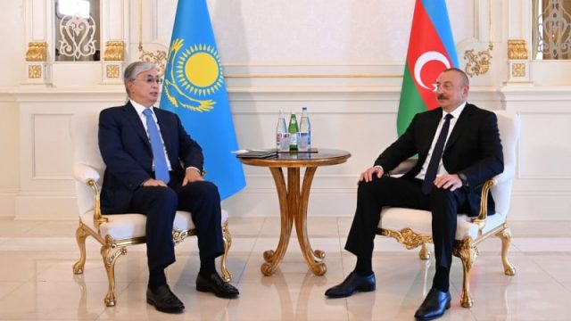 Мемлекет басшысы Бакуде Ильхам Әлиевпен кездесті
