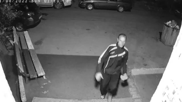 Павлодарда қыздың басынан кірпішпен ұрған ер адам ұсталды